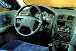 Mazda 323F 1.3 i 16V Hatchback